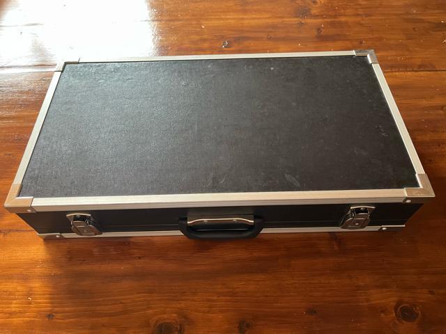 GtFN^[ P[X GtFN^[ {[h  zr[ 