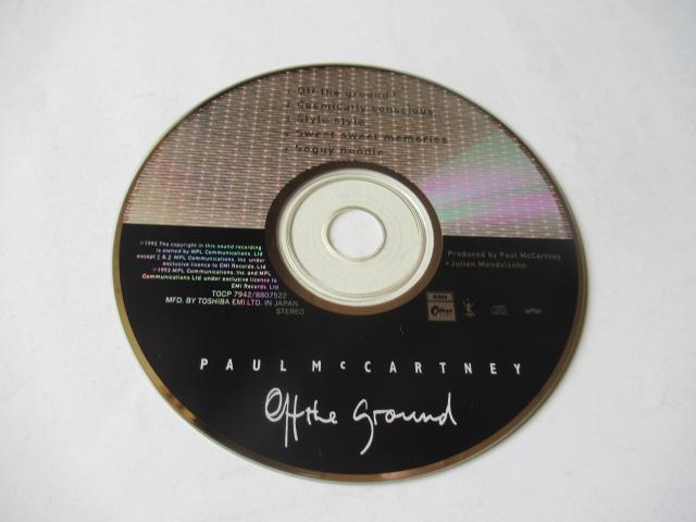 ポール・マッカートニー CD 「 オフ・ザ・グラウンド 」 オリジナル・アルバム未収録曲2曲収録 < CD/DVD/ビデオ  ポール・マッカートニー CD 「 オフ・ザ・グラウンド 」 オリジナル・アルバム未収録曲2曲収録 < CD/DVD/ビデオの