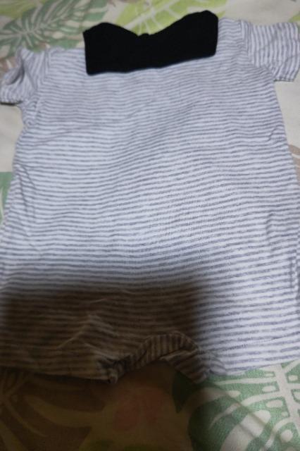 ★中古白×グレーセーラーカラー襟ロンパース70 < キッズ/ベビー  ★中古白×グレーセーラーカラー襟ロンパース70 < キッズ/ベビーの