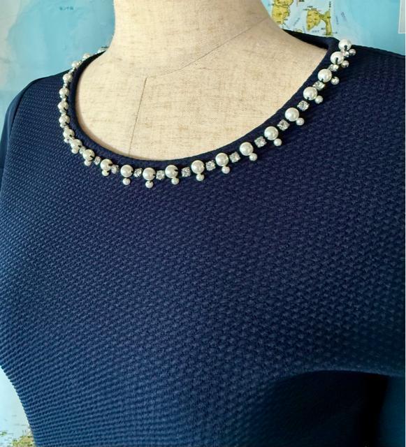 INGNI ネイビー ビーズ装飾 半袖トップス < ブランド INGNI ネイビー ビーズ装飾 半袖トップス < ブランドの