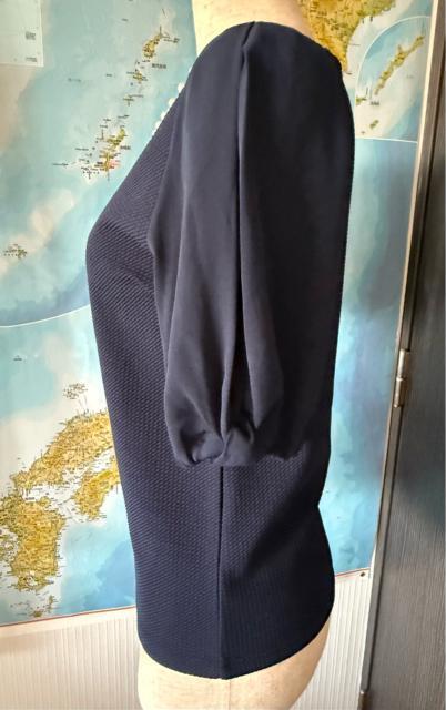 INGNI ネイビー ビーズ装飾 半袖トップス < ブランド INGNI ネイビー ビーズ装飾 半袖トップス < ブランドの