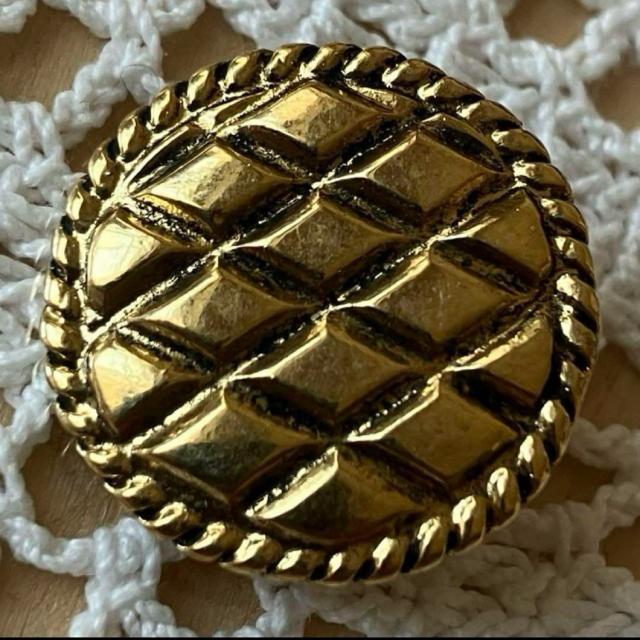 シャネルボタン メタルボタン 飾りボタン シャネルスーツ 直径2cm < ブランド シャネルボタン メタルボタン 飾りボタン シャネルスーツ 直径2cm < ブランドの