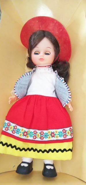 DOLLS OF ALL NATIONSߑLVRl`X[vACh[re[WgTCY32cmAeB[N   