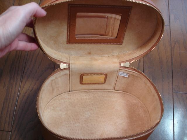 ★ニタニ ユリエ(二谷 友里恵) 大人かわいいバニティバッグ★クローゼット整理価格! < 女性ファッション ★ニタニ ユリエ(二谷 友里恵) 大人かわいいバニティバッグ★クローゼット整理価格! < 女性ファッションの