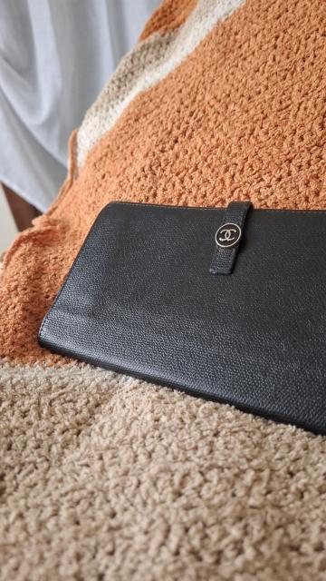 CHANEL ���K�i �����z �V���l�� �R�R�{�^�� �J�[�t ���U�[ ��܂� �u���b�N ���f�B�[�X �����Y  �� �u�����h�� 