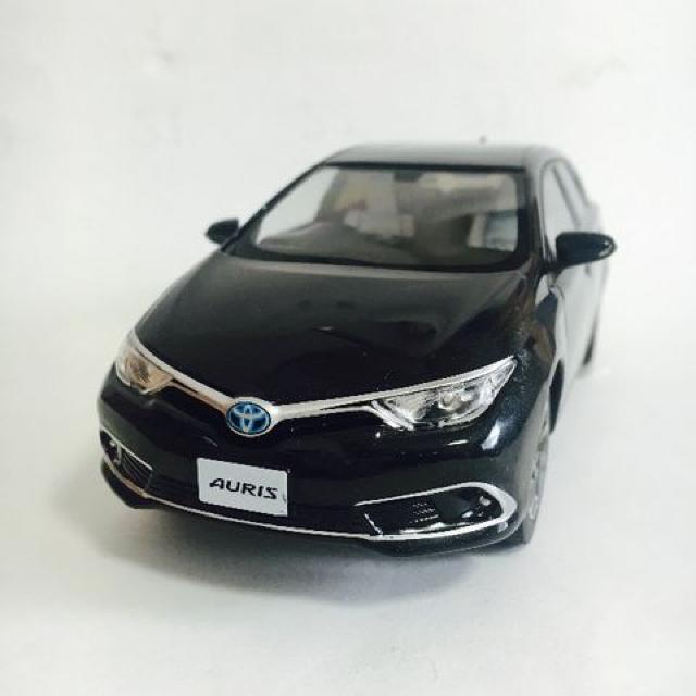 TOYOTA 新型(AURIS)ハイブリット BL 1/30 新品♪ディラー非売品送料込! < ホビー  TOYOTA 新型(AURIS)ハイブリット BL 1/30 新品♪ディラー非売品送料込!  < ホビーの
