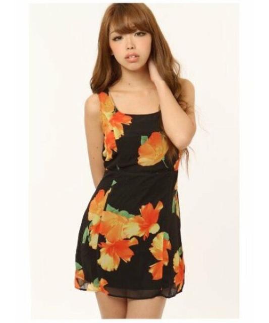限定SALE●定価7,665円●エミリーローズ着用●フラワーピンドルワンピース●黒ブラック●LIP SERVICEリップサービス < ブランド  限定SALE●定価7,665円●エミリーローズ着用●フラワーピンドルワンピース●黒ブラック●LIP SERVICEリップサービス < ブランドの
