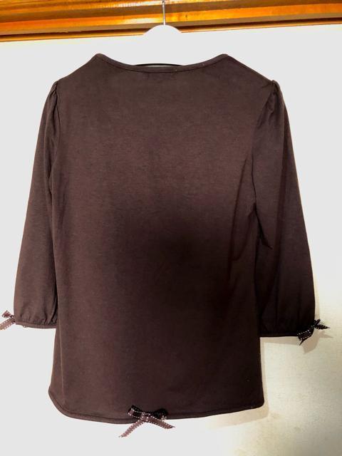 セオリア/しまむら 袖口と後ろ裾のリボン飾りが可愛いカットソー < ブランド セオリア/しまむら 袖口と後ろ裾のリボン飾りが可愛いカットソー < ブランドの