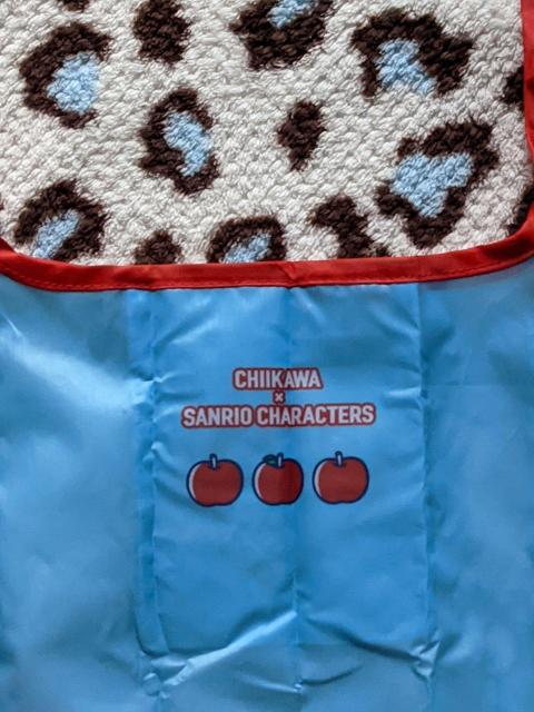 ちいかわ×サンリオキャラクターズエコバッグ(ハチワレ×キティ) ブルー < アニメ/コミック/キャラクター ちいかわ×サンリオキャラクターズエコバッグ(ハチワレ×キティ) ブルー < アニメ/コミック/キャラクターの