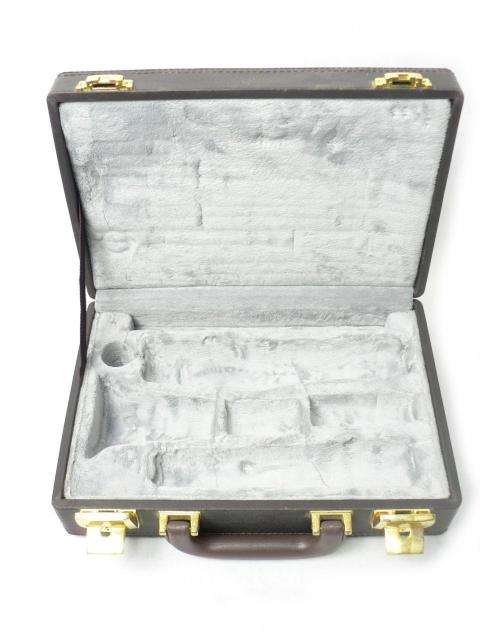 AiBoSi EBbNlbgpn[hP[X  zr[ 