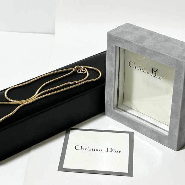 i ChristianDior fBI[ Be[W lbNX S[h  uh 