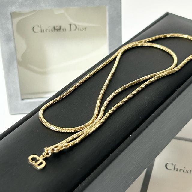 i ChristianDior fBI[ Be[W lbNX S[h  uh 