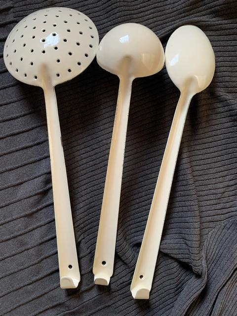 キッチン雑貨デイスブレ3点新品未使用レトロ アンディク調ホーロー素 送料無料 < インテリア/ライフ キッチン雑貨デイスブレ3点新品未使用レトロ アンディク調ホーロー素 送料無料 < インテリア/ライフの