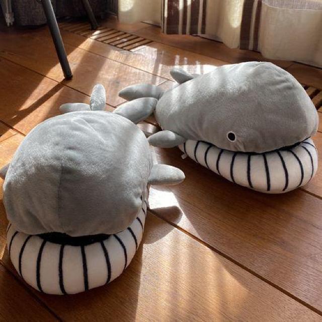 アニマルスリッパ ガブッとハグ くじら < インテリア/ライフ アニマルスリッパ ガブッとハグ くじら < インテリア/ライフの