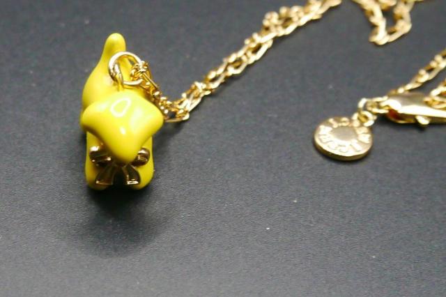 新品 J.CREW アンティーク調犬わんちゃんネックレス 黄色 < ブランド 新品 J.CREW アンティーク調犬わんちゃんネックレス 黄色 < ブランドの