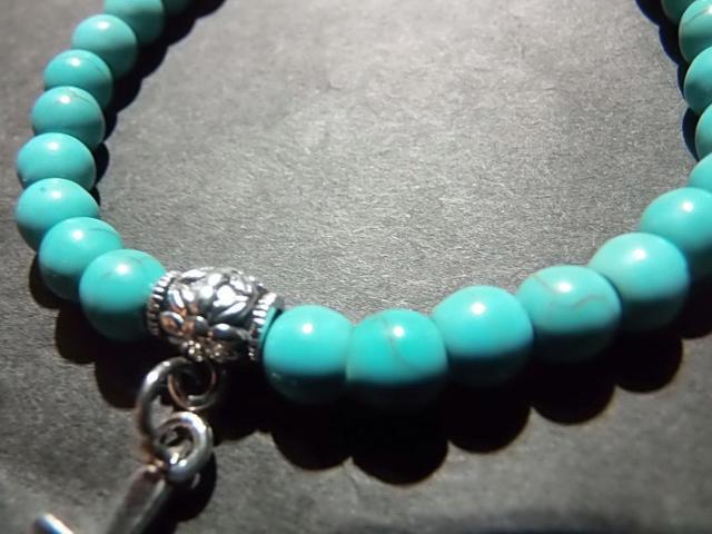 十字架 クロスモチーフ 天然石 ターコイズブルー ビーズ ブレスレット 数珠 < 男性アクセサリー/時計  十字架 クロスモチーフ 天然石 ターコイズブルー ビーズ ブレスレット 数珠 < 男性アクセサリー/時計の