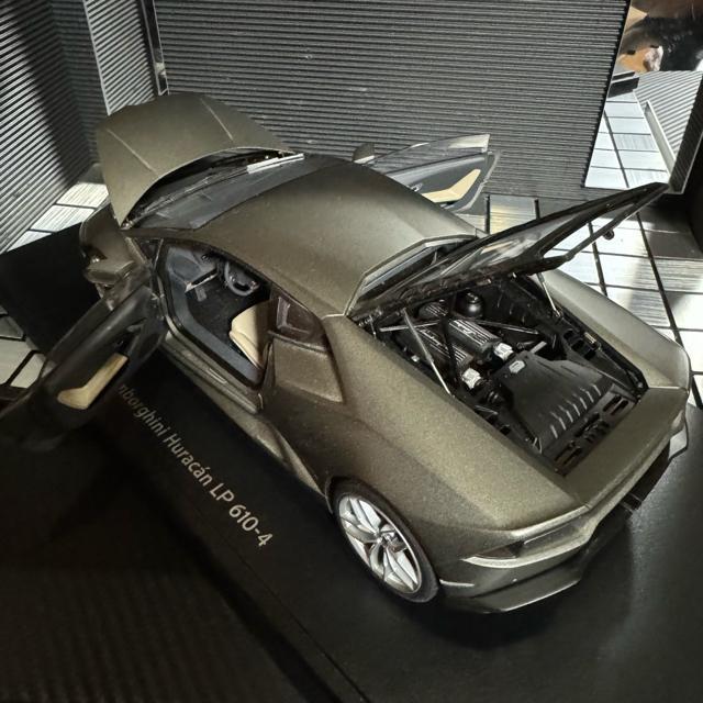 未展示品 オートアート 1/18 ランボルギーニウラカンLP610-4 < ホビー  未展示品 オートアート 1/18 ランボルギーニウラカンLP610-4 < ホビーの