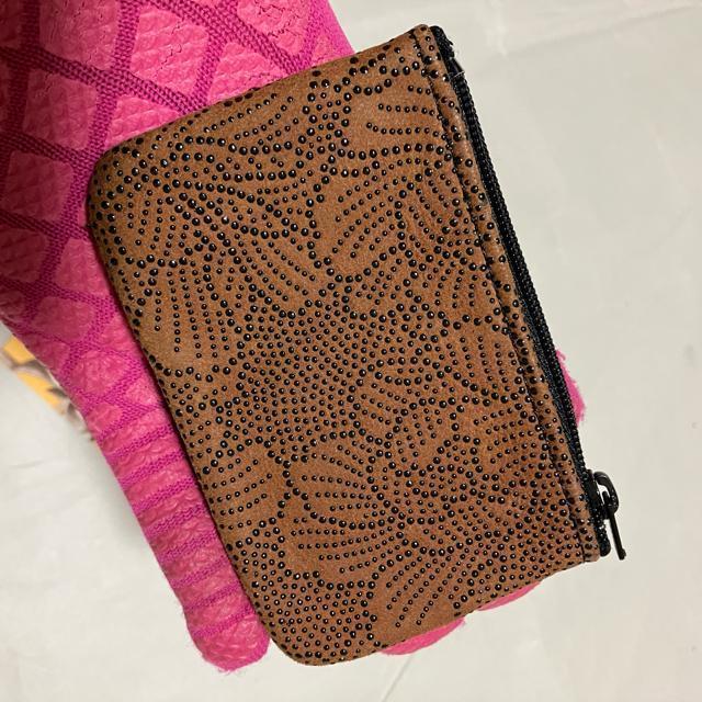 【美品】【甲斐特産】【甲州印伝】 鹿皮 / コインケース (茶) 小銭入れ < 女性ファッション 【美品】【甲斐特産】【甲州印伝】 鹿皮 / コインケース (茶) 小銭入れ < 女性ファッションの