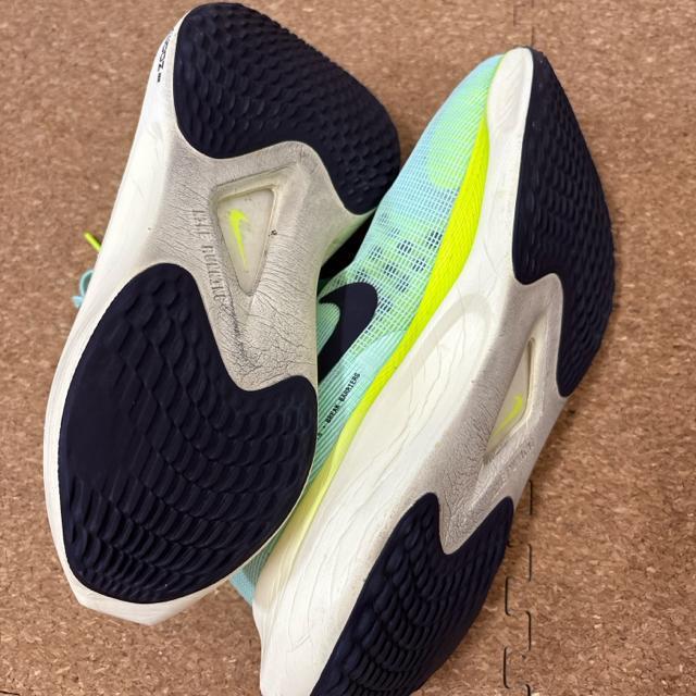 26.5cm ランニングシューズ NIKEナイキ ズームフライ5 < レジャー/スポーツ  26.5cm ランニングシューズ NIKEナイキ ズームフライ5 < レジャー/スポーツの