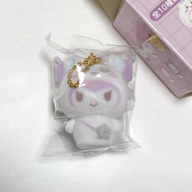 ちいかわ サンリオ クロミ モモンガ シークレットフロッキーチャーム < おもちゃ ちいかわ サンリオ クロミ モモンガ シークレットフロッキーチャーム < おもちゃの