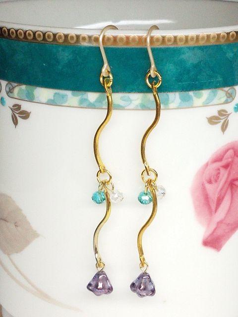 ウェーブパープルお花雫エメラルドクリスタルスワロ樹脂フック☆ < 女性アクセサリー/時計  ウェーブパープルお花雫エメラルドクリスタルスワロ樹脂フック☆  < 女性アクセサリー/時計の