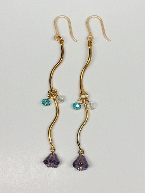 ウェーブパープルお花雫エメラルドクリスタルスワロ樹脂フック☆ < 女性アクセサリー/時計  ウェーブパープルお花雫エメラルドクリスタルスワロ樹脂フック☆ < 女性アクセサリー/時計の