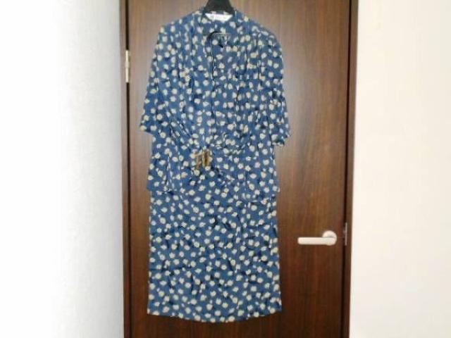 ★ブラウス+スカート ネイビー 花柄 < 女性ファッション  ★ブラウス+スカート ネイビー 花柄  < 女性ファッションの