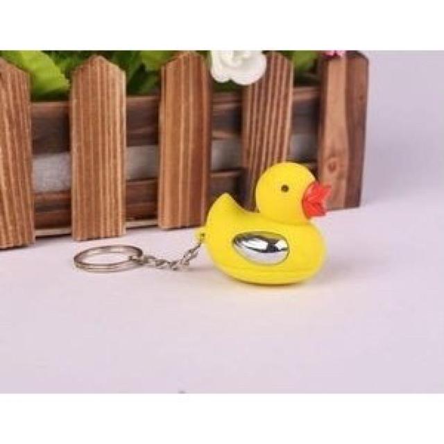 アヒル型 電気ショック キーホルダー いたずら ビリビリグッズ . < おもちゃ  アヒル型 電気ショック キーホルダー いたずら ビリビリグッズ . < おもちゃの