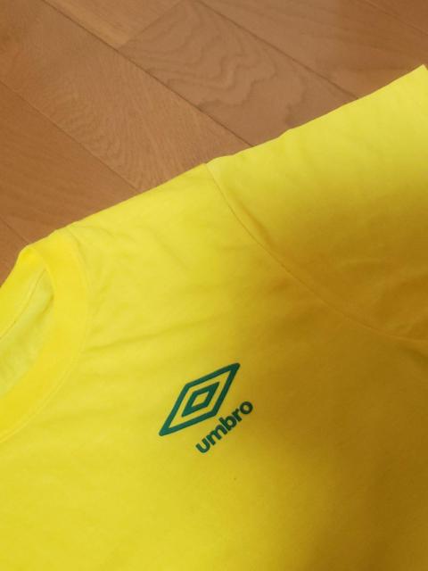 ☆新品未使用☆umbroアンブロ☆イエロー半袖Tシャツ☆160 < キッズ/ベビー  ☆新品未使用☆umbroアンブロ☆イエロー半袖Tシャツ☆160 < キッズ/ベビーの