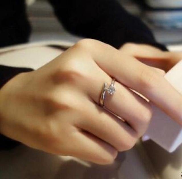 送料無料 2点セット カップル ゆびわ 指輪 フリーサイズ リング ジルコニア 贈り物 10号〜22号 男女兼用 ホワイトゴールド < 男性アクセサリー/時計  送料無料 2点セット カップル ゆびわ 指輪 フリーサイズ リング ジルコニア 贈り物 10号〜22号 男女兼用 ホワイトゴールド < 男性アクセサリー/時計の