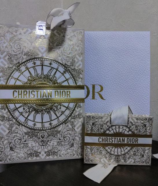 Christian Dior 空き箱&紙袋4個まとめて < ブランド Christian Dior 空き箱&紙袋4個まとめて < ブランドの