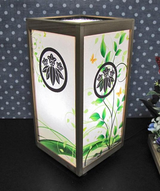 ★家紋の宿り木=「丸に笹竜胆」(家紋変更可)/至福の明り・温もりのひととき/LED・檜枠造・フイルム加工・軽量/ < 家電/AV  ★家紋の宿り木=「丸に笹竜胆」(家紋変更可)/至福の明り・温もりのひととき/LED・檜枠造・フイルム加工・軽量/ < 家電/AVの