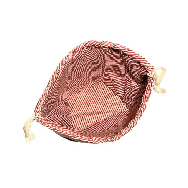 【底マチ幅が広い巾着】◆Coco Land×黒猫・薔薇×赤スト地◆裏地あり巾着 < 女性ファッション 【底マチ幅が広い巾着】◆Coco Land×黒猫・薔薇×赤スト地◆裏地あり巾着 < 女性ファッションの