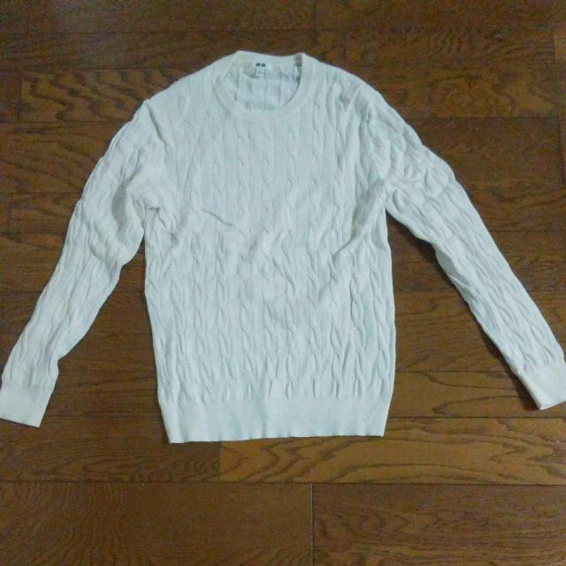 UNIQLO 白のセーター カシミア入り 美品 Mサイズ < ブランド UNIQLO 白のセーター カシミア入り 美品 Mサイズ < ブランドの