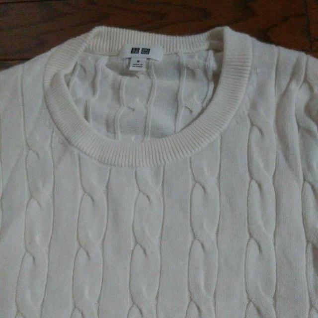 UNIQLO 白のセーター カシミア入り 美品 Mサイズ < ブランド UNIQLO 白のセーター カシミア入り 美品 Mサイズ < ブランドの