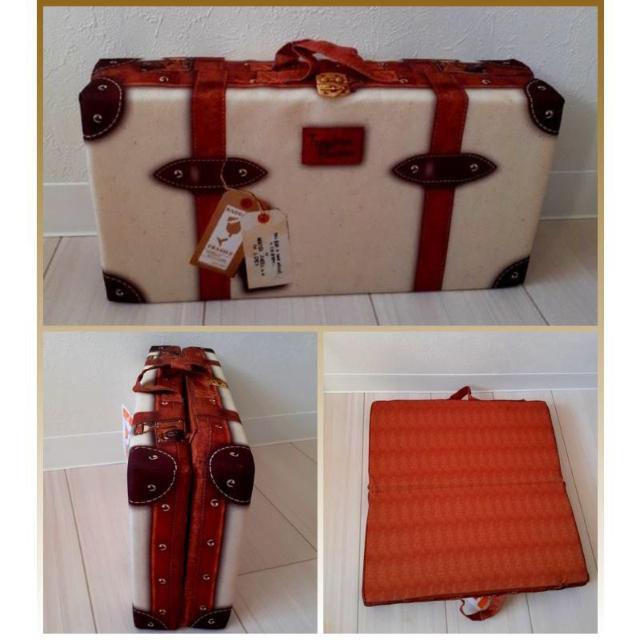 新品◆レトロ トランク型 折りたたみ クッション 座布団◆アイボリー/ブラウン◆アウトドア キャンプ 車 < インテリア/ライフ  新品◆レトロ トランク型 折りたたみ クッション 座布団◆アイボリー/ブラウン◆アウトドア キャンプ 車  < インテリア/ライフの