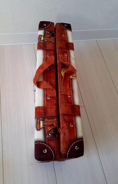 新品◆レトロ トランク型 折りたたみ クッション 座布団◆アイボリー/ブラウン◆アウトドア キャンプ 車 < インテリア/ライフ  新品◆レトロ トランク型 折りたたみ クッション 座布団◆アイボリー/ブラウン◆アウトドア キャンプ 車 < インテリア/ライフの