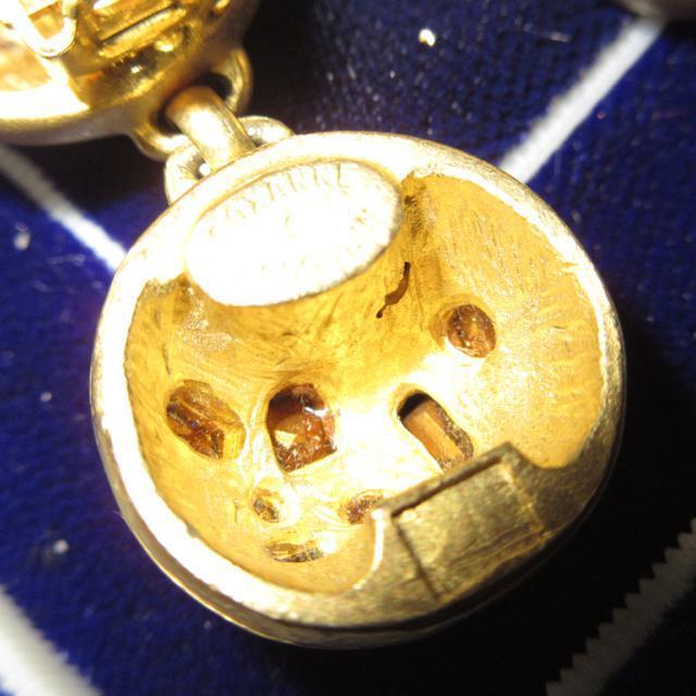 ゴージャス*ラインストーンビジュー*イヤリング(ゴールド系) < 女性アクセサリー/時計 ゴージャス*ラインストーンビジュー*イヤリング(ゴールド系) < 女性アクセサリー/時計の