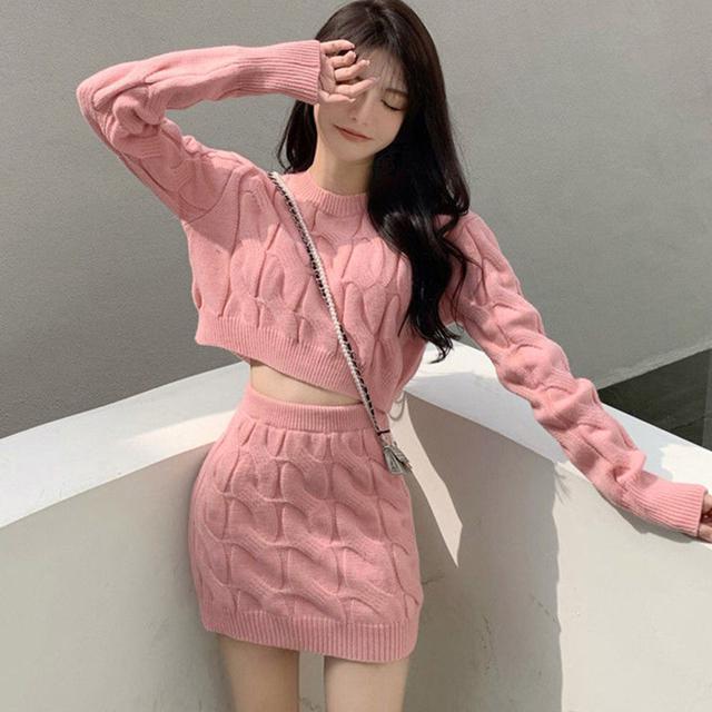 送料無料 新品 ニットトップス ミニスカートセットアップ < 女性ファッション  送料無料 新品 ニットトップス ミニスカートセットアップ < 女性ファッションの