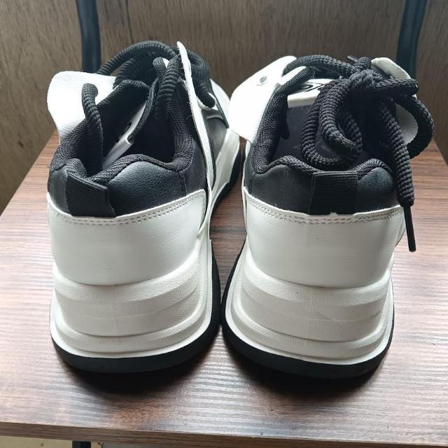 新品 24.5cm 男女兼用 スニーカー ホワイト シューズ 靴 カジュアル < 男性ファッション  新品 24.5cm 男女兼用 スニーカー ホワイト シューズ 靴 カジュアル < 男性ファッションの