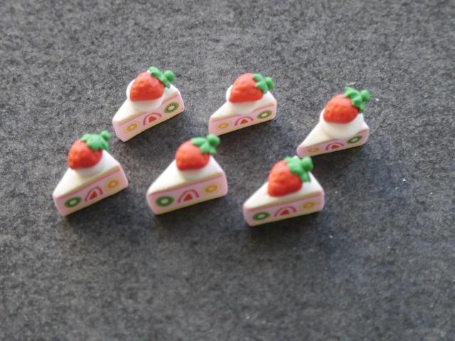 粘土パーツ 手芸・アクセサリーパーツ 苺ショートケーキ 6個セット < 香水/コスメ/ネイル 粘土パーツ 手芸・アクセサリーパーツ 苺ショートケーキ 6個セット < 香水/コスメ/ネイルの