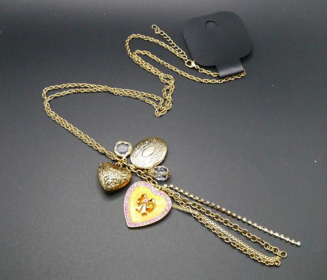 新品 アンティーク調 リボンハートとロケットのロングネックレス レトロ クラシカル ヴィンテージ ヴィクトリアン ゴシック < 女性アクセサリー/時計 新品 アンティーク調 リボンハートとロケットのロングネックレス レトロ クラシカル ヴィンテージ ヴィクトリアン ゴシック < 女性アクセサリー/時計の