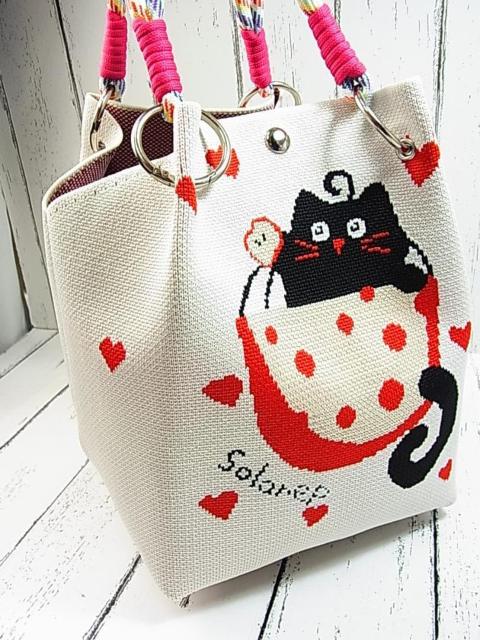 【新品同様・大人可愛い】 メルシースクエア にゃんこバッグ 猫/ハート柄/カラフルハンドル ポリエステル < 香水/コスメ/ネイル 【新品同様・大人可愛い】 メルシースクエア にゃんこバッグ 猫/ハート柄/カラフルハンドル ポリエステル < 香水/コスメ/ネイルの
