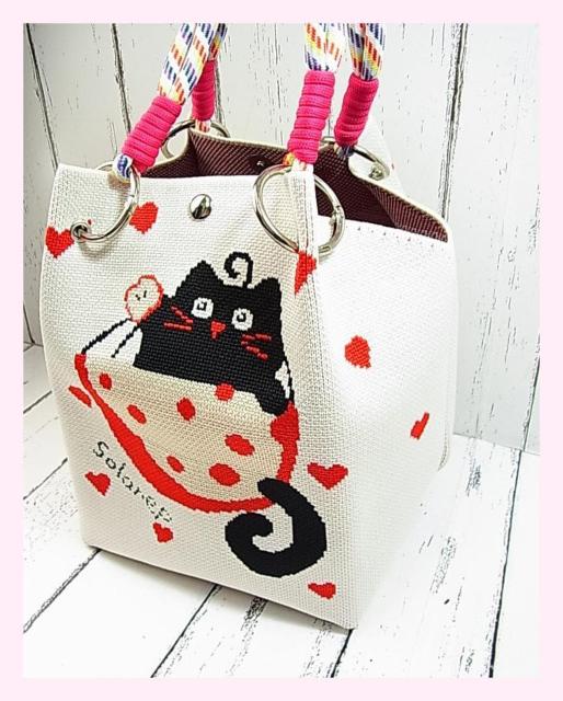 【新品同様・大人可愛い】 メルシースクエア にゃんこバッグ 猫/ハート柄/カラフルハンドル ポリエステル < 香水/コスメ/ネイル 【新品同様・大人可愛い】 メルシースクエア にゃんこバッグ 猫/ハート柄/カラフルハンドル ポリエステル < 香水/コスメ/ネイルの
