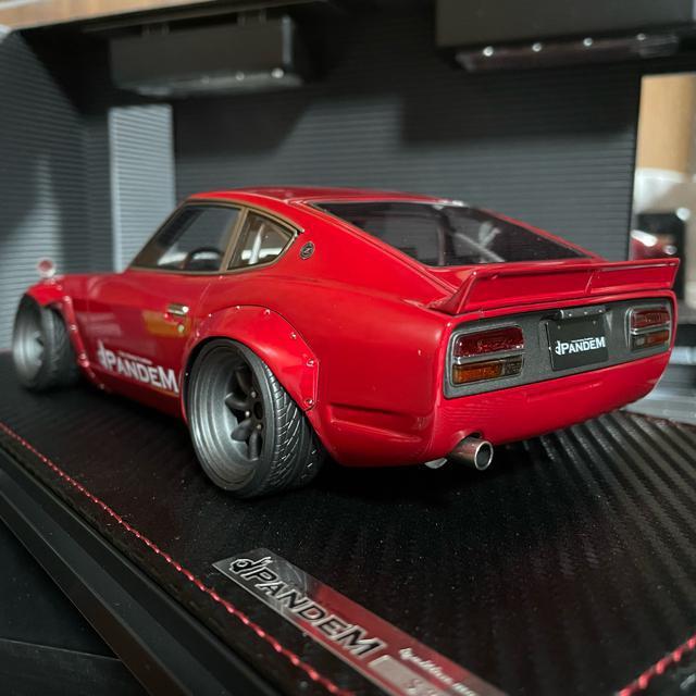 新品未展示品 イグニッションモデル 1/18 パンデムS30 Zレッドメタリック < ホビー  新品未展示品 イグニッションモデル 1/18 パンデムS30 Zレッドメタリック < ホビーの