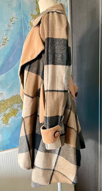 ファションコート オシャレジャケット 美品 < 女性ファッション  ファションコート オシャレジャケット 美品 < 女性ファッションの