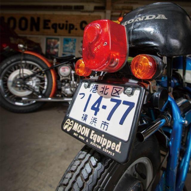 �����z�� ���[���A�C�Y MOON Equipped �i���o�[�t���[�� ���t 50cc�`125cc �o�C�N MG130GCBKMQ �� ������/�o�C�N