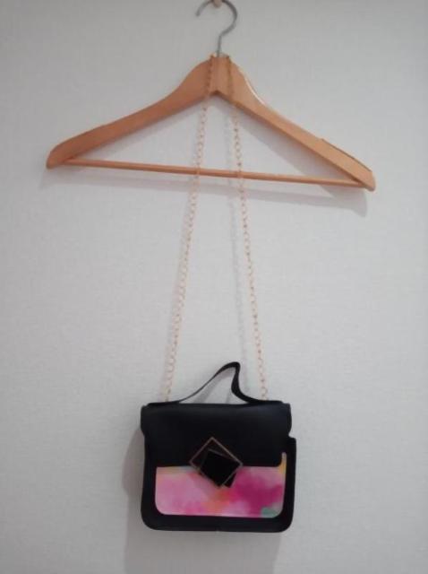 新品◆スクエア ショルダーバッグ ポシェット チェーン スマホ < 女性ファッション  新品◆スクエア ショルダーバッグ ポシェット チェーン スマホ  < 女性ファッションの