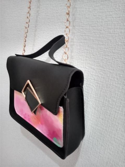 新品◆スクエア ショルダーバッグ ポシェット チェーン スマホ < 女性ファッション  新品◆スクエア ショルダーバッグ ポシェット チェーン スマホ < 女性ファッションの