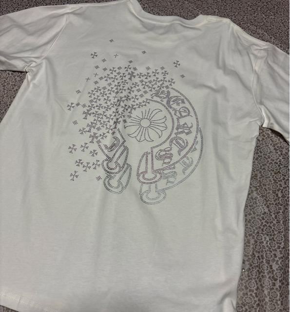 キラキララインストーン付き 十字架柄 ゆったりtシャツ  ロング丈 ホワイト 大きいサイズ < 女性ファッション  キラキララインストーン付き 十字架柄 ゆったりtシャツ  ロング丈 ホワイト 大きいサイズ < 女性ファッションの
